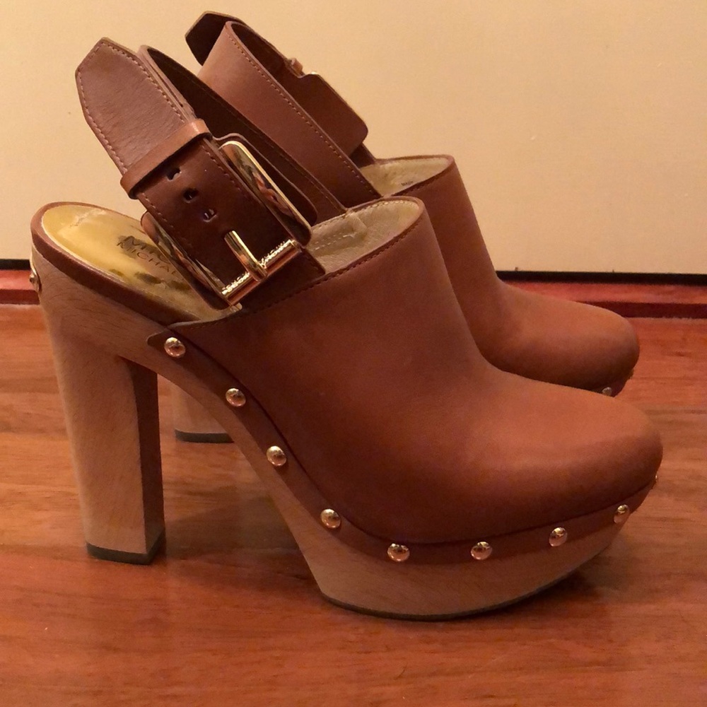 Michael Kors size 5 heels